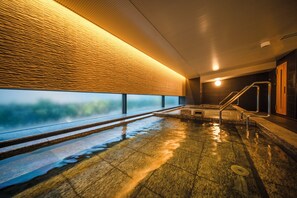 Sauna dan hot tub
