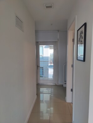 Interior - Tulum Vibes Midtown. 2BED 2.5BATH Free Parking Spot (Miami)