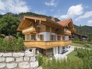 Chalet im Ahornwinkl (DE Reit im Winkl) - Rademacher Ellen und Jörg - 40417444-Chalet im Ahornwinkl im Sommer