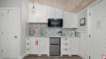 House (0 Bedroom) | Kemudahan hartanah