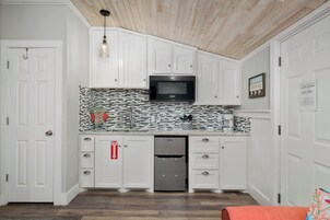 House (0 Bedroom) | Kemudahan hartanah