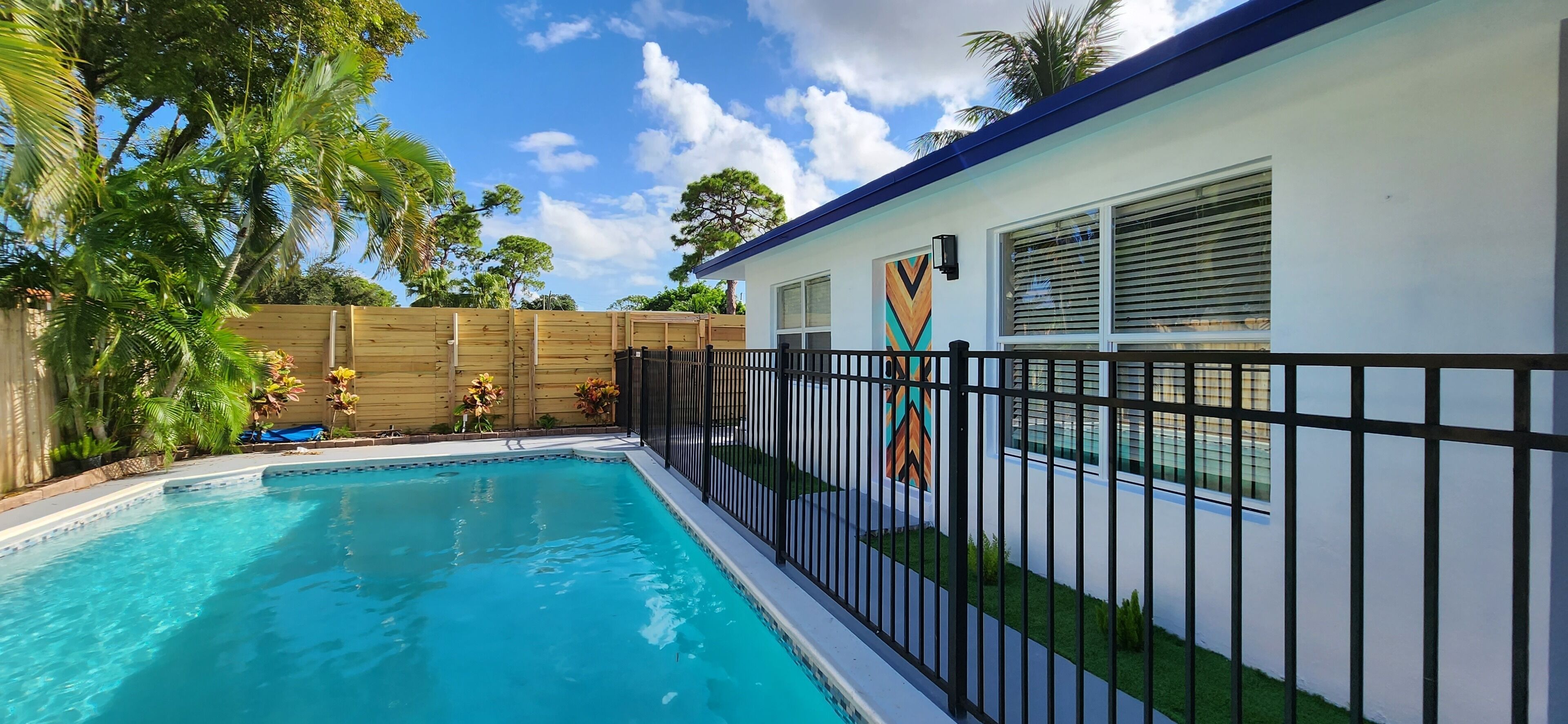 Quiet Villa House - Blue Waterfront - Beachy Environment, 12 Min From the Beach