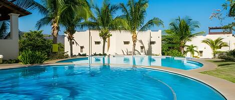 公寓 | 泳池 | 6 個室外泳池