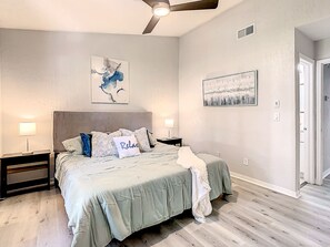 2 室のベッドルーム、デスク、アイロン / アイロン台、WiFi (無料)