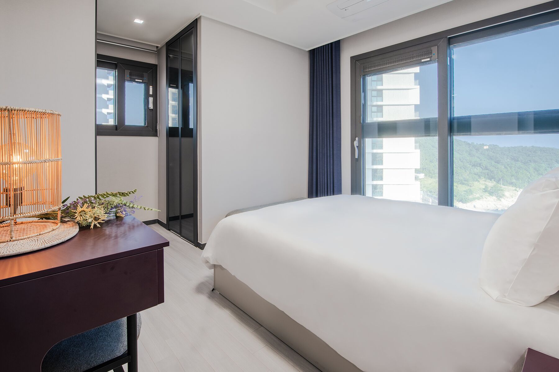 Bộ đồ giường cao cấp, nệm Select Comfort, trang trí khác biệt 