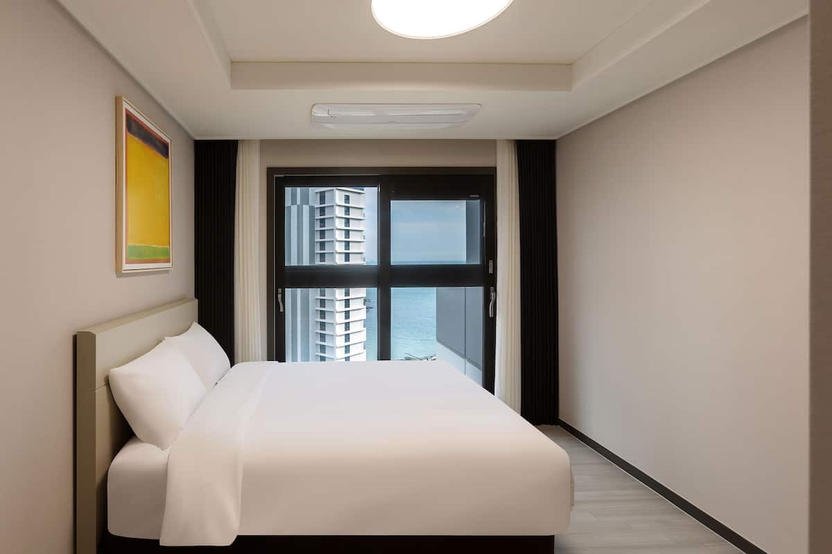 TERRACE SUITE 2 BEDROOMS, Partial Ocean View | 高級寢具、Select Comfort 床墊、遮光布/窗簾、免費無線上網