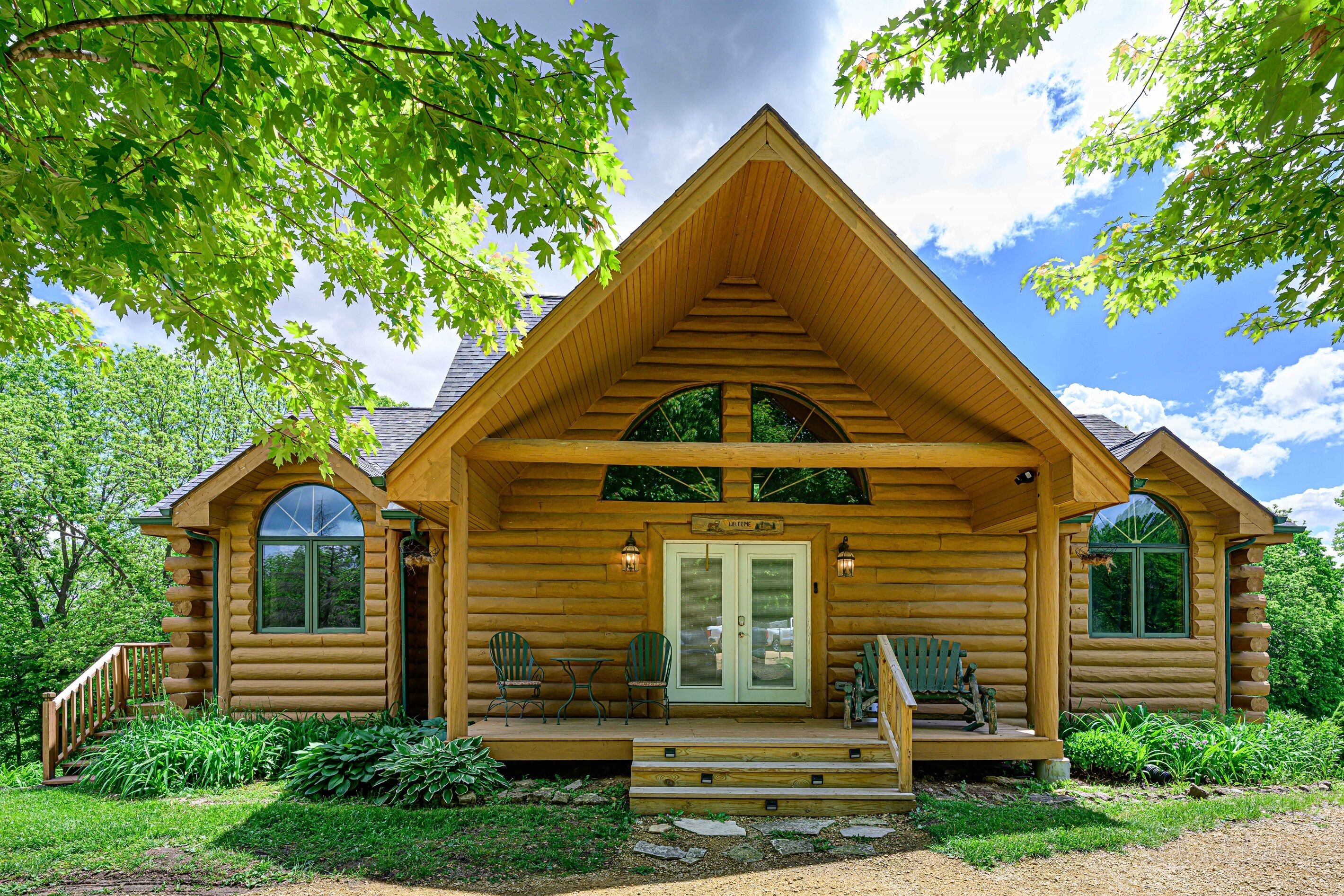 Welcome to Apple Cub Cabin!