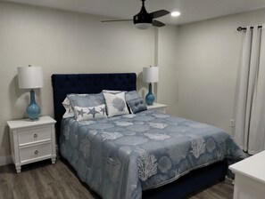 3 bedrooms, iron/ironing board, free WiFi, bed sheets - Beautiful family house in Venice, Fl. It is only a mile away from Shamrock Park (Venice)