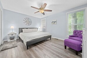 4 bedrooms, desk, iron/ironing board, travel cot