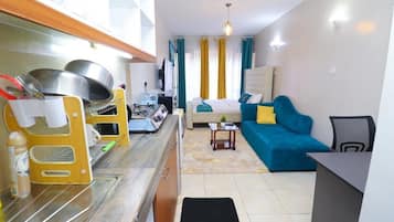 WiFi, bed sheets, wheelchair access