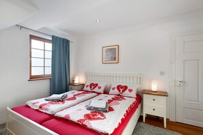 2 bedrooms, free WiFi, bed sheets - Apartment 'Familienwohnung Simba' with Mountain View, Shared Garden and Wi-Fi (Forbach)