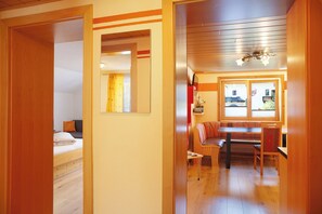 Interior - Apartment 'Tiefenbrunn' with Mountain View, Shared Garden and Wi-Fi (Wildschönau)