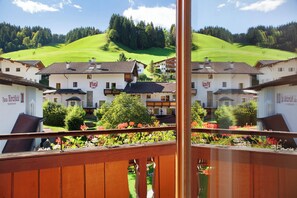 Interior - Apartment 'Tiefenbrunn' with Mountain View, Shared Garden and Wi-Fi (Wildschönau)