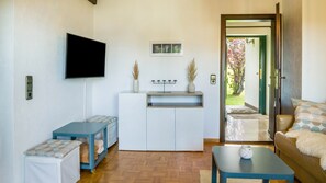 Interior - Apartment 'Schluchseeoase' with Mountain View, Private Terrace and Wi-Fi (Schluchsee)