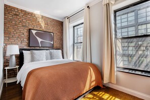 2 bedrooms, iron/ironing board, WiFi, bed sheets - Lovely Nolita 2BR w/ Balcony & W/D, nr Museum & Groceries, by Blueground (Downtown)