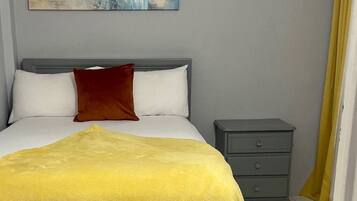 2 Schlafzimmer, Bügeleisen/Bügelbrett, kostenloses WLAN, Bettwäsche