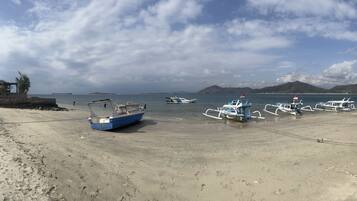 Beach nearby, beach towels