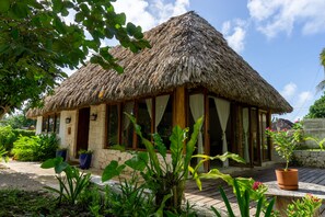 Exterior - Mayan luxury house in Bacalar Center / with garden (Bacalar)
