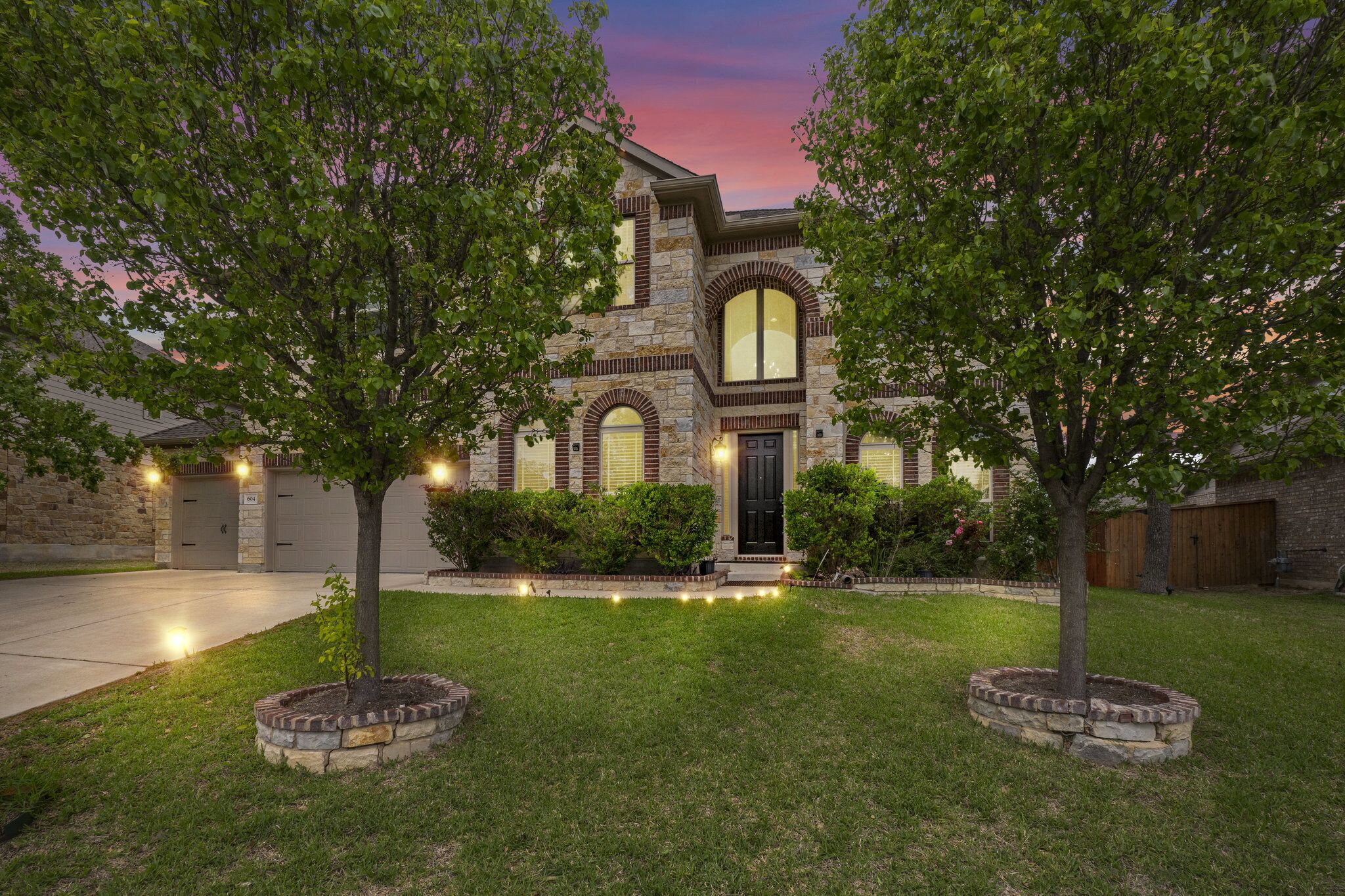 New Family Home ~ Neighborhood Pool ~ Media/Game Rooms
