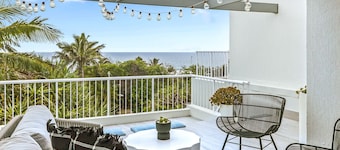Village vibes & coastal life, Sunshine Beach