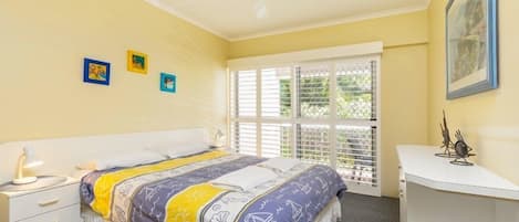 2 Schlafzimmer, Schreibtisch, Internetzugang, Bettwäsche