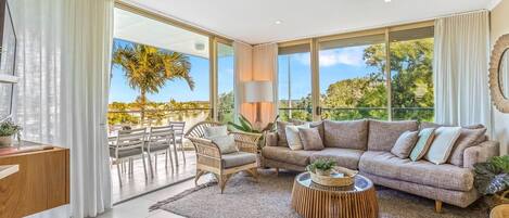 Smart-TV, DVD-Player