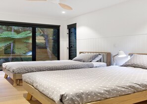 4 Schlafzimmer, Bügeleisen/Bügelbrett, kostenloses WLAN, Bettwäsche