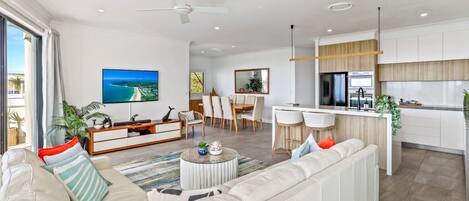 Een televisie en een dvd-speler