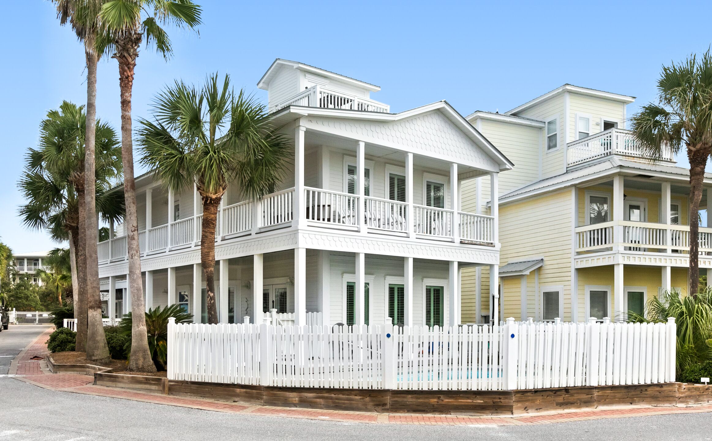 Beautiful house with a private pool and private beach access!