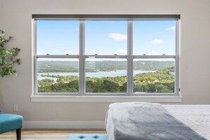 10 camere, una scrivania, ferro/asse da stiro, culla da viaggio