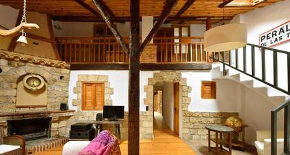Casona Rústica Piedra y Madera ,cómoda ,amplia Ideal Familia. PN Alto Tajo