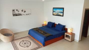 1 chambre, literie de qualité supérieure, surmatelas, minibar