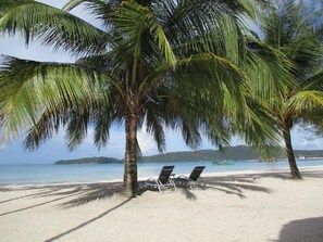 1 bedroom, premium bedding, pillow-top beds, minibar - Saracen Bay Resort (Koh Rong Sanloem)