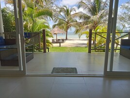 Villa, vistas al mar, frente a la playa | Terraza o patio
