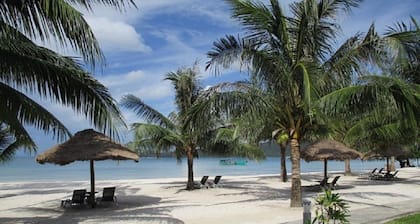Saracen Bay Resort