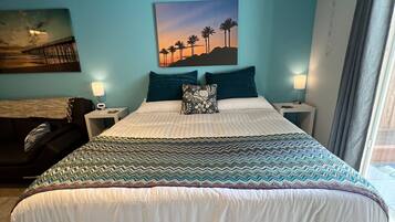 1 bedroom, in-room safe, desk, iron/ironing board