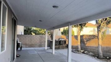 Room, 1 Bedroom, Patio, Mountain View | Teres/patio