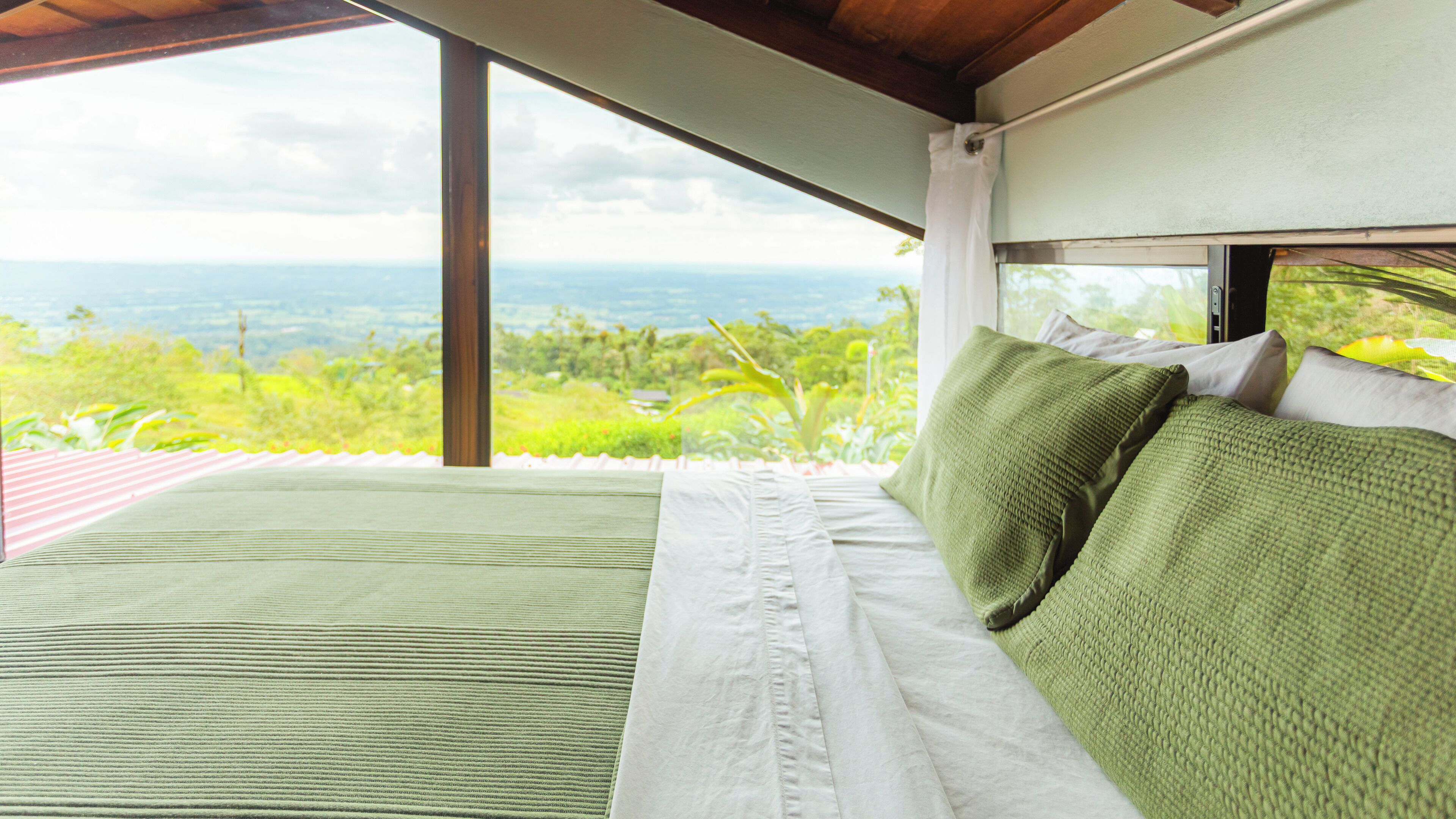 Cabaña familiar | Cortinas blackout, cuna de viaje y internet por cable gratis 