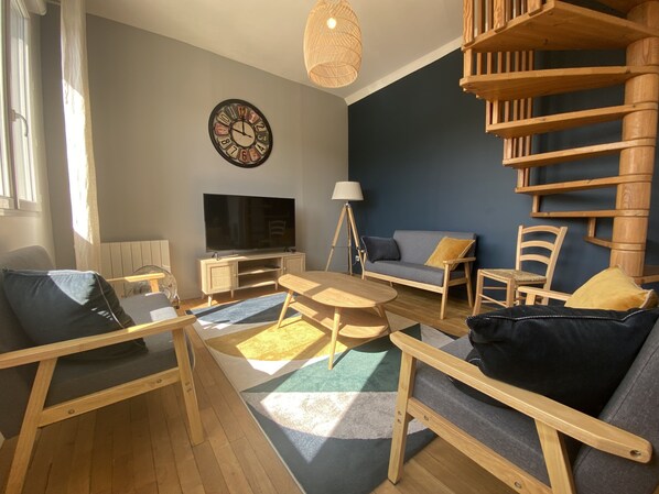 Télévision à écran plat