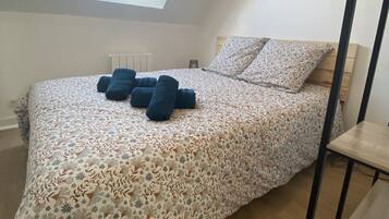 3 多间卧室、办公桌、熨斗/熨衣板、WiFi