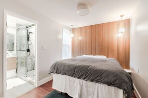 3 dormitorios, escritorio, tabla de planchar con plancha y wifi