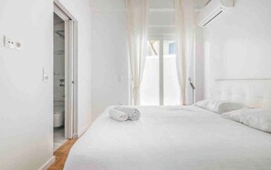 3 chambres, bureau, fer et planche à repasser, Wi-Fi gratuit