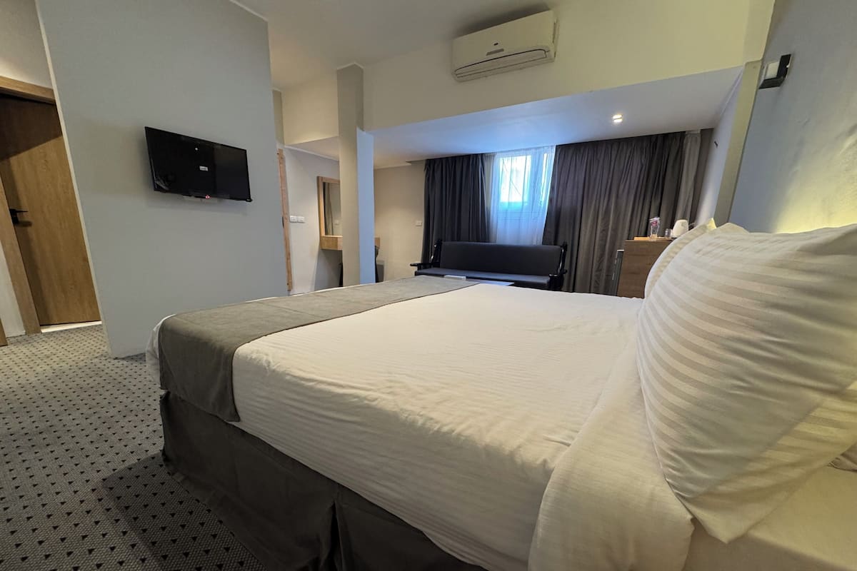 Superior Double Room | Minibar, soundproofing, free WiFi
