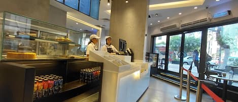Coffee shop