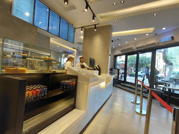 Coffee shop