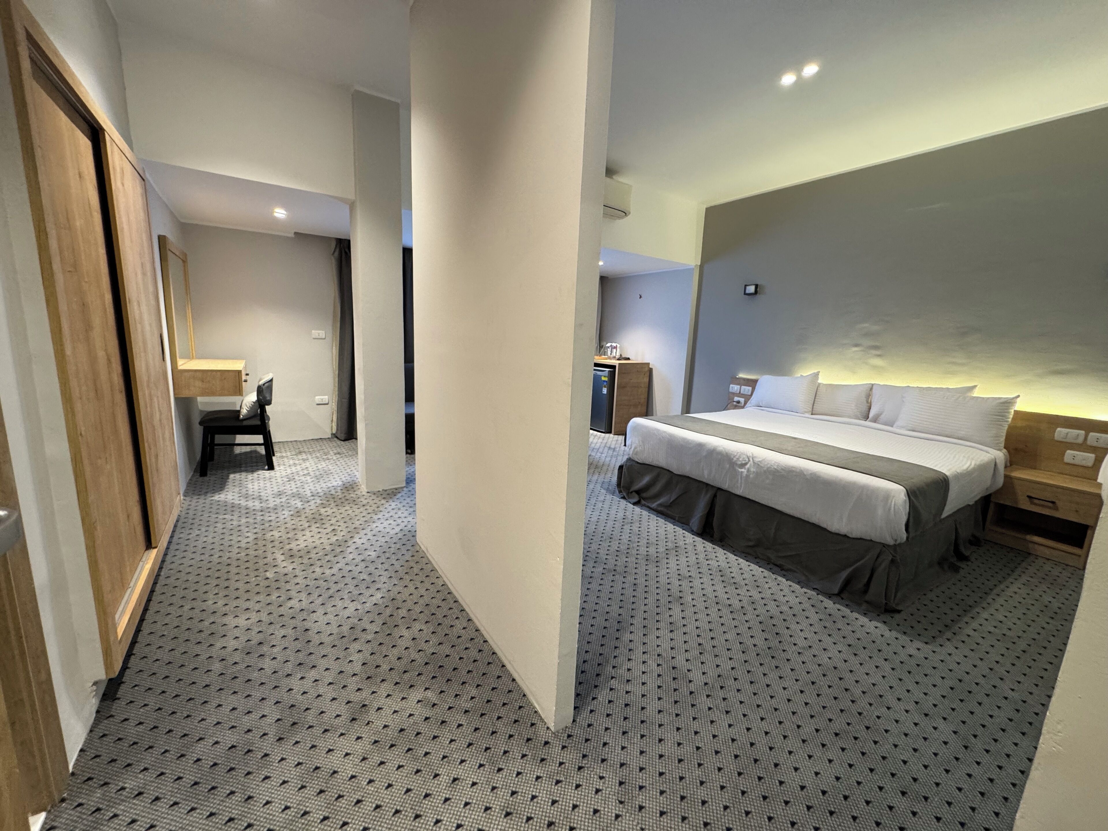 Minibar, sistema de insonorización y wifi gratis 