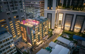 Outdoor pool - The Quarter Ratchathewi by UHG (Bangkok)