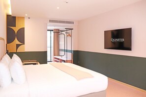 Deluxe Double or Twin Room with Bathtub - The Quarter Ratchathewi by UHG (Bangkok)