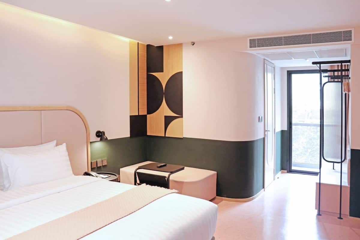 Deluxe Double or Twin Room with Bathtub | Minibar, Zimmersafe, schallisolierte Zimmer, Bügeleisen/Bügelbrett