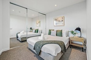 2 bedrooms, desk, iron/ironing board, free WiFi